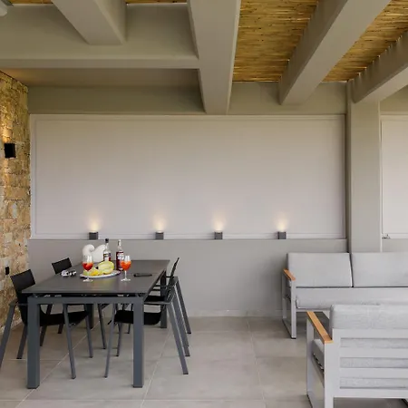 Sani E Belli, With Private Pool *