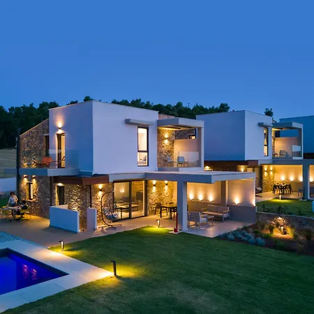 Sani E Belli, With Private Pool