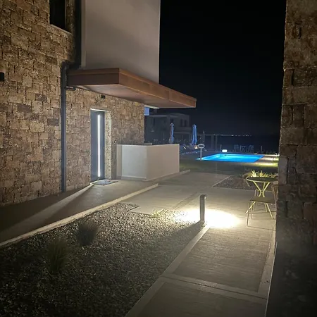 Sani E Belli, With Private Pool Villa *