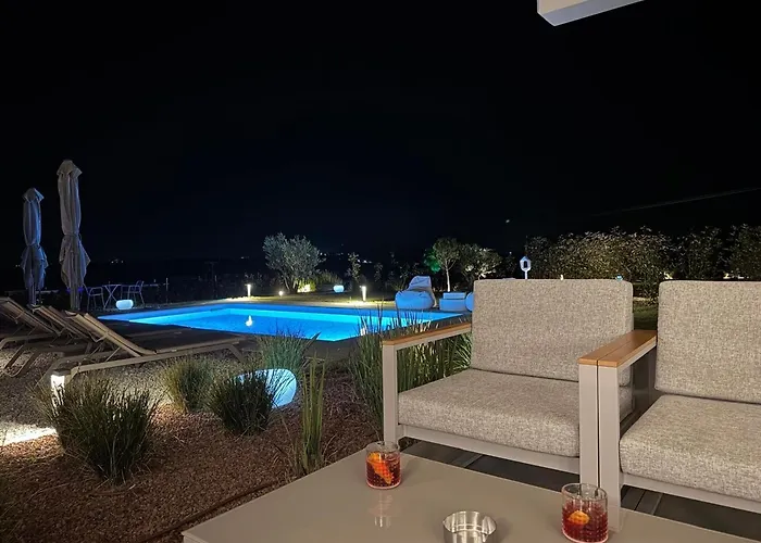 Sani E Belli, With Private Pool *