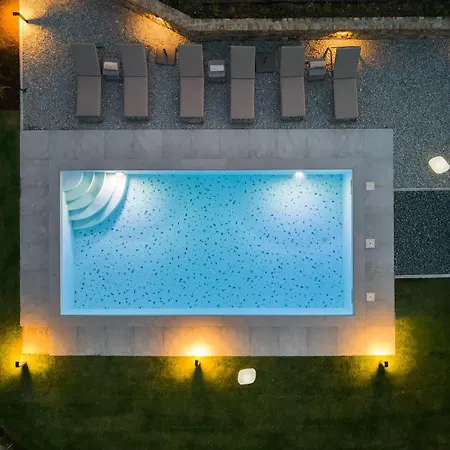 Sani E Belli, With Private Pool 别墅 撒尼海滩